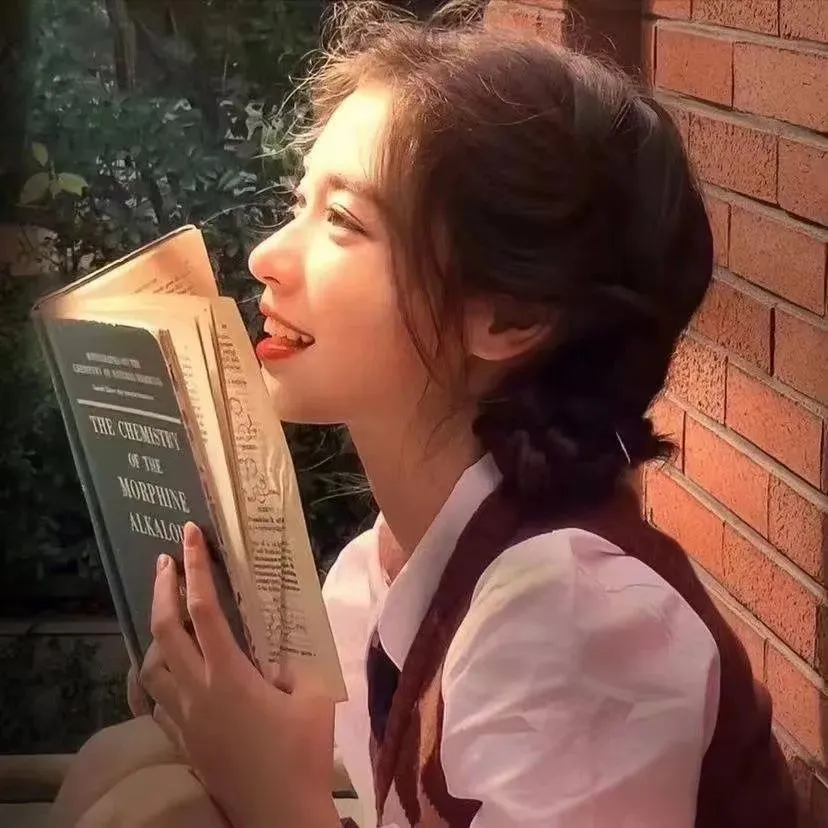 黑暗社会题材《蚯蚓》无删减版：女儿遭受校园霸凌惨死，脑瘫父亲的绝望残酷复仇